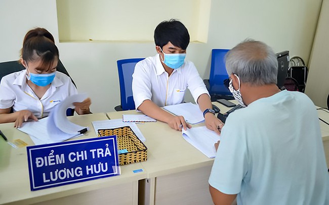 2. Những đối tượng nào sẽ được nghỉ hưu trong năm 2024?