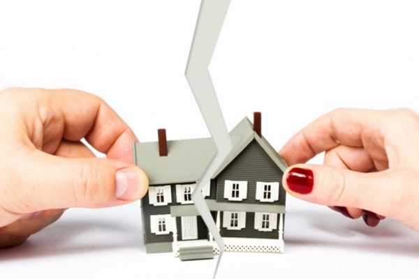 không công chứng chia tách nhà đất