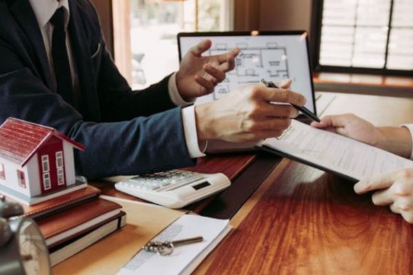 Kiểm tra điều khoản trước công chứng