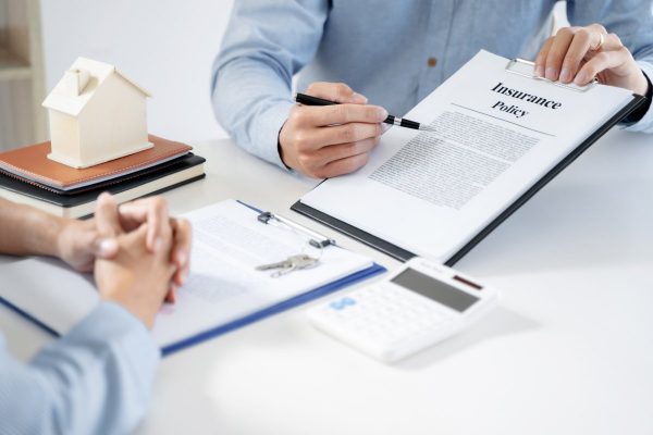 Ly hôn khi cả hai ở nước ngoài
