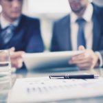 Tranh chấp hợp đồng vay tiền dân sự giải quyết ra sao? Chính sách ưu đãi thuế