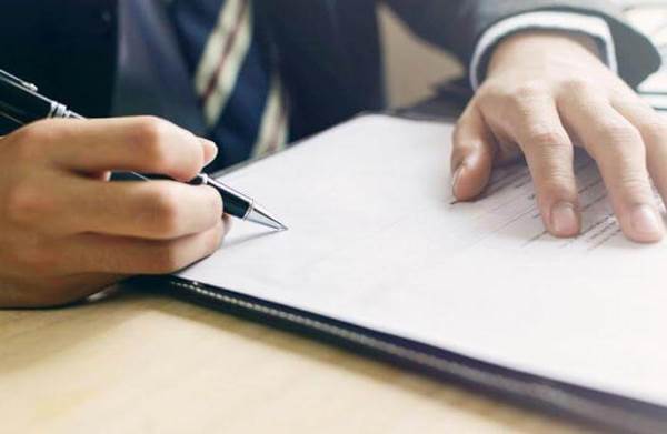 giữ tiền đặt cọc