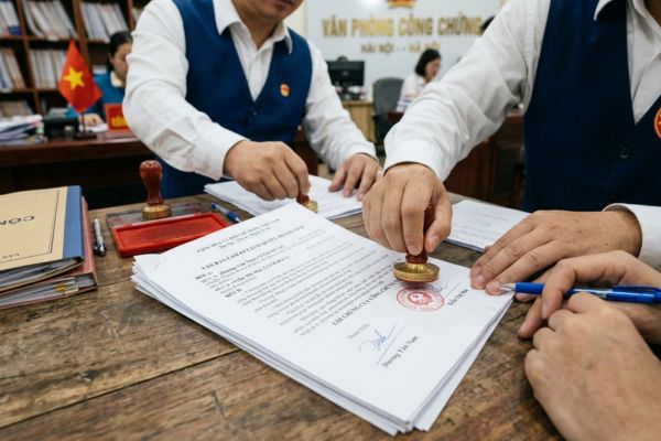 Công chứng văn bản cam kết giải quyết tranh chấp