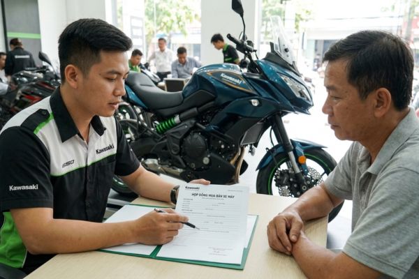 Hợp đồng mua bán xe Kawasaki Versys