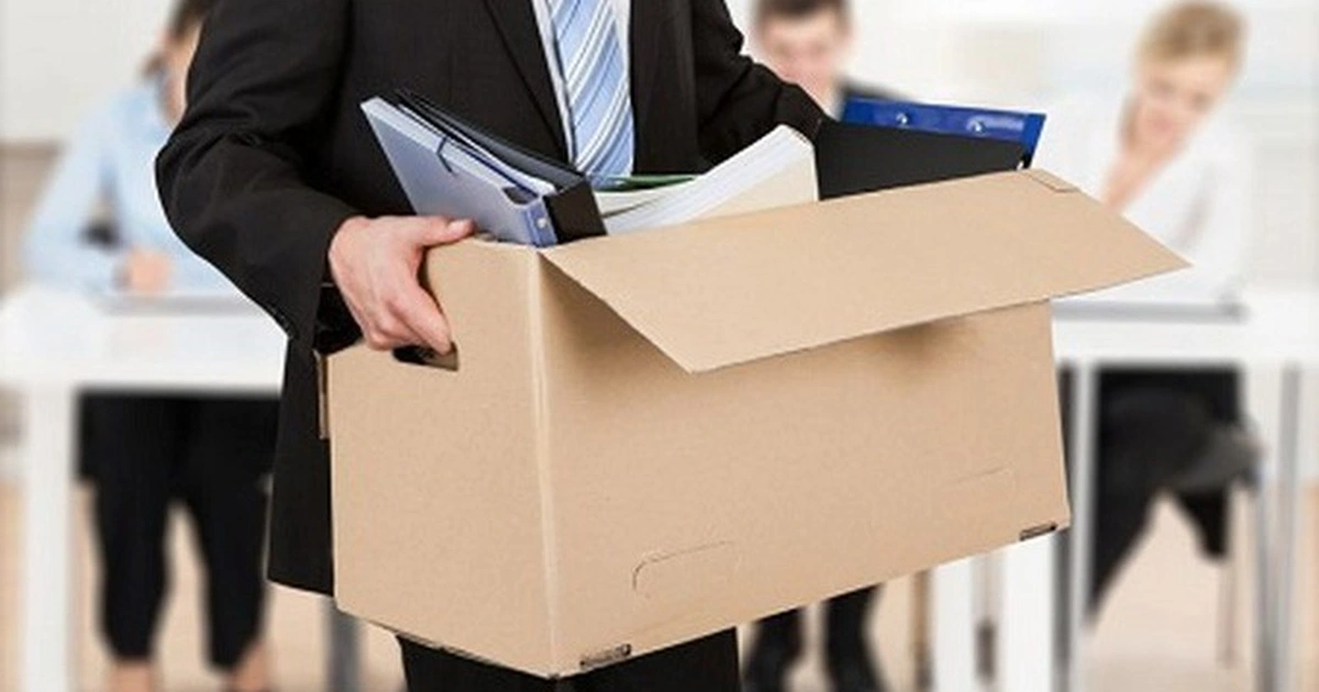 nghỉ việc giữa năm