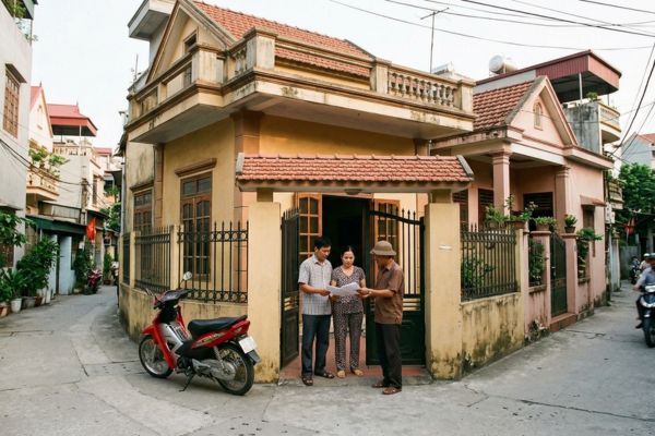Mua nhà đất có quyền sử dụng đất chung với hộ khác