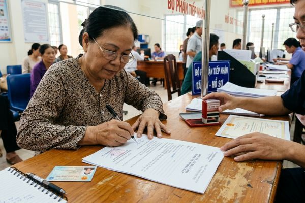 Chứng thực chữ ký trên đơn xin xác nhận đất không có tranh chấp