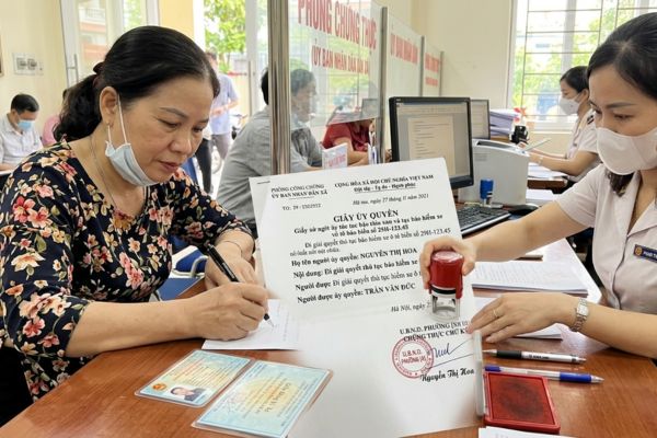 Chứng thực chữ ký trên giấy ủy quyền đi giải quyết thủ tục bảo hiểm xe ô tô