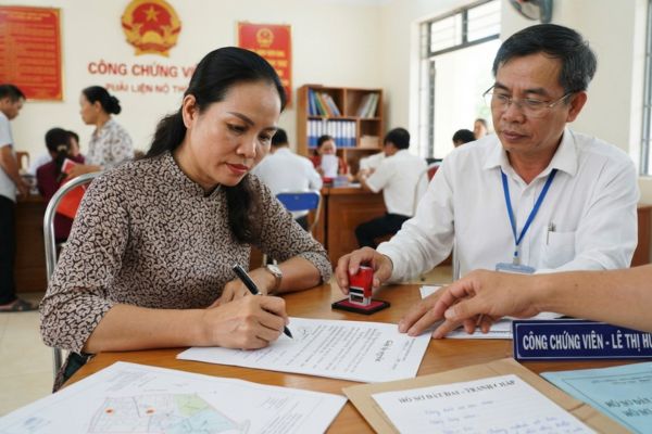 Chứng thực chữ ký trên giấy ủy quyền đi giải quyết tranh chấp đất đai