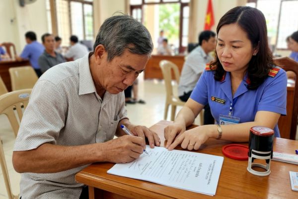 Chứng thực chữ ký trên giấy ủy quyền đi làm thủ tục hoàn thuế