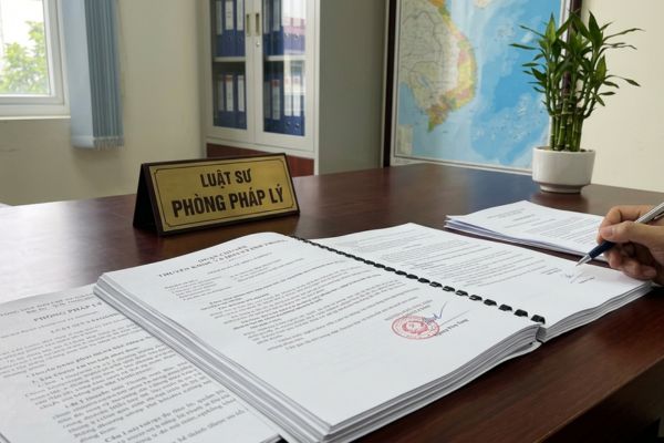 Hợp đồng chuyển nhượng quyền khai thác khoáng sản, mỏ đá: Pháp lý cần biết